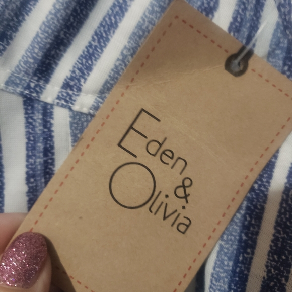 Blue and White striped Eden & Olivia split back Top - Picture 3 of 9